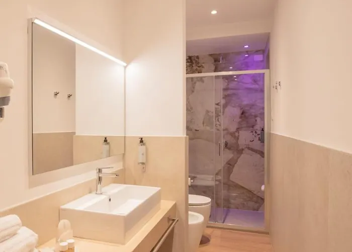Trevi Monti House Гостевой дом Рим