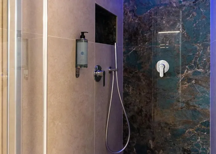 Гостевой дом Trevi Monti House Рим